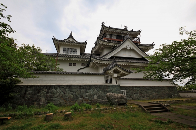 撫養城