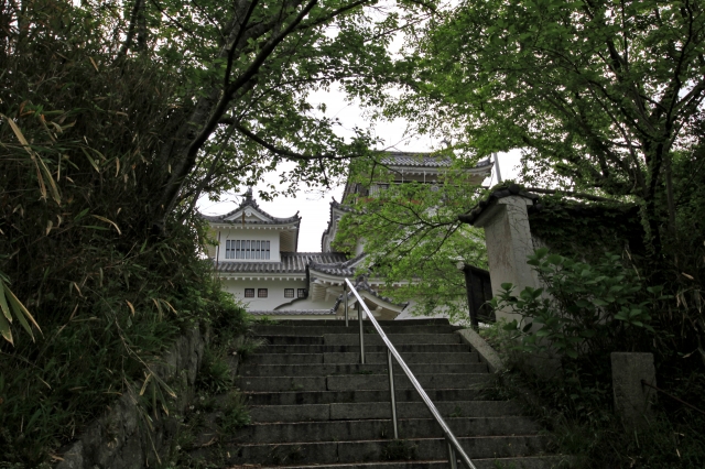 撫養城
