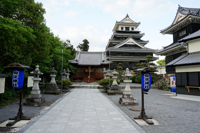 中津城
